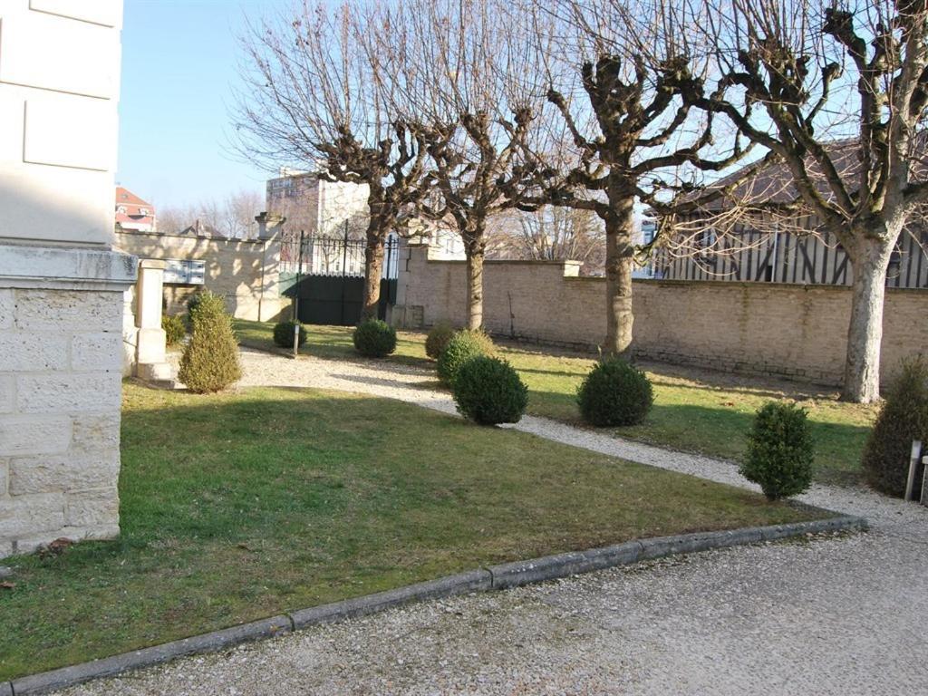 Gite La Tour Boileau Troyes Exteriér fotografie
