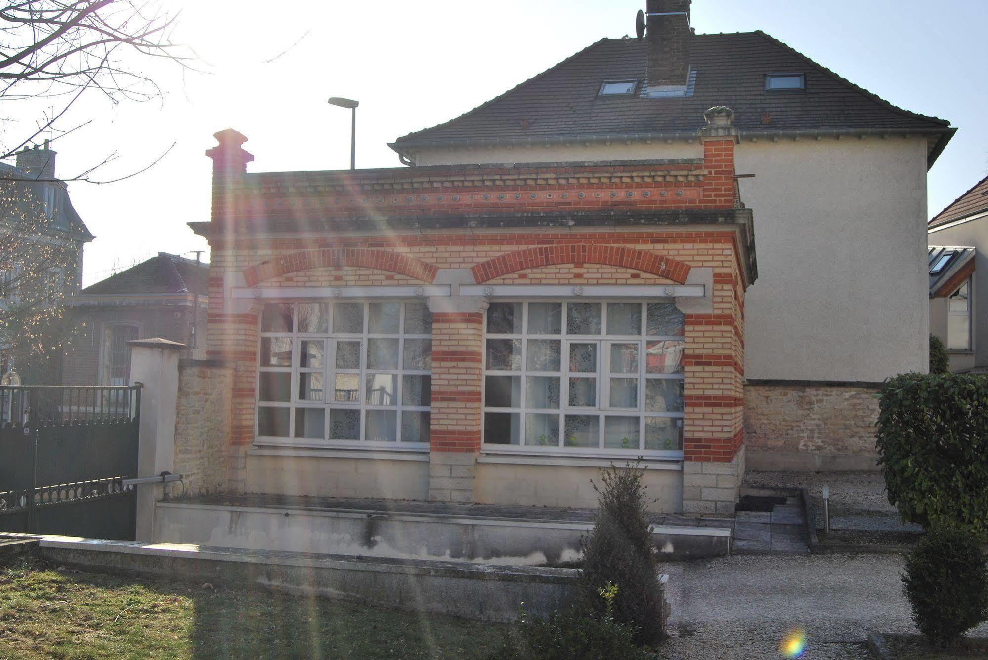 Gite La Tour Boileau Troyes Exteriér fotografie